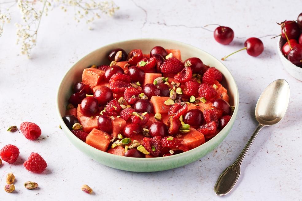 Salade de fruits rouges et pistaches