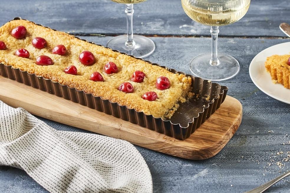 Financier géant à la cerise