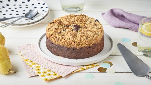 Crumbcake poire, chocolat et noisette