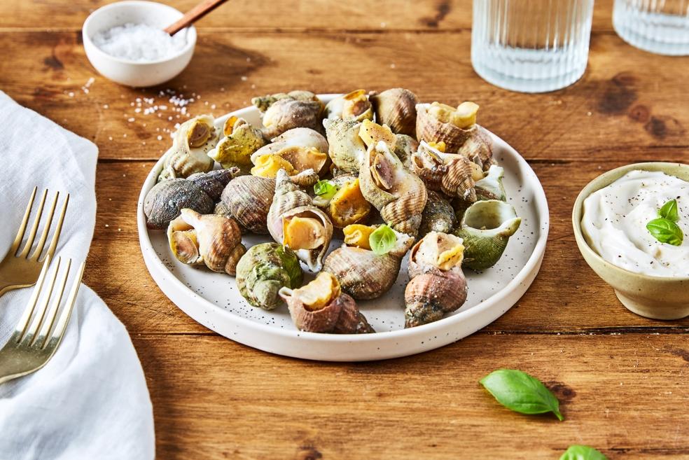 Bulots et aïoli aux herbes