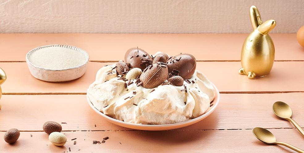 Pavlova aux petits œufs de Pâques