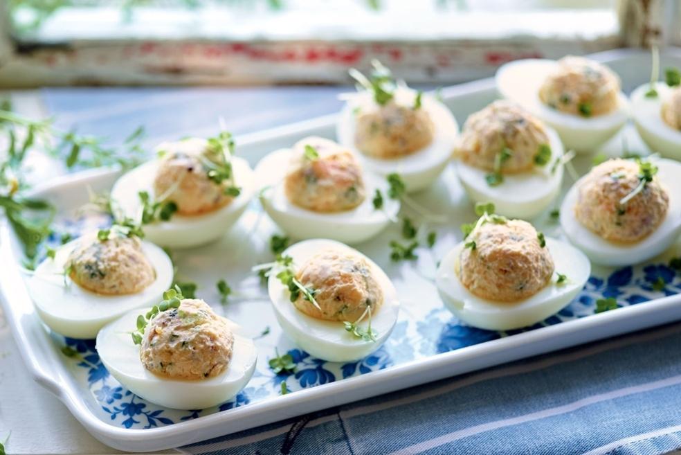 Œufs durs farcis au jambon et au cresson