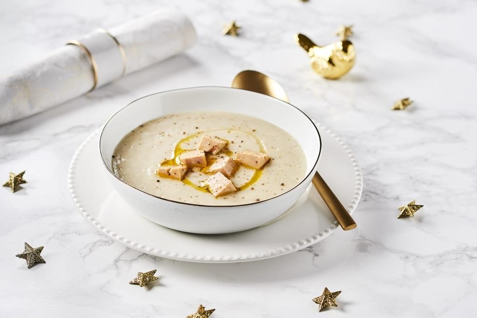 Velouté de topinambour et dés de foie gras