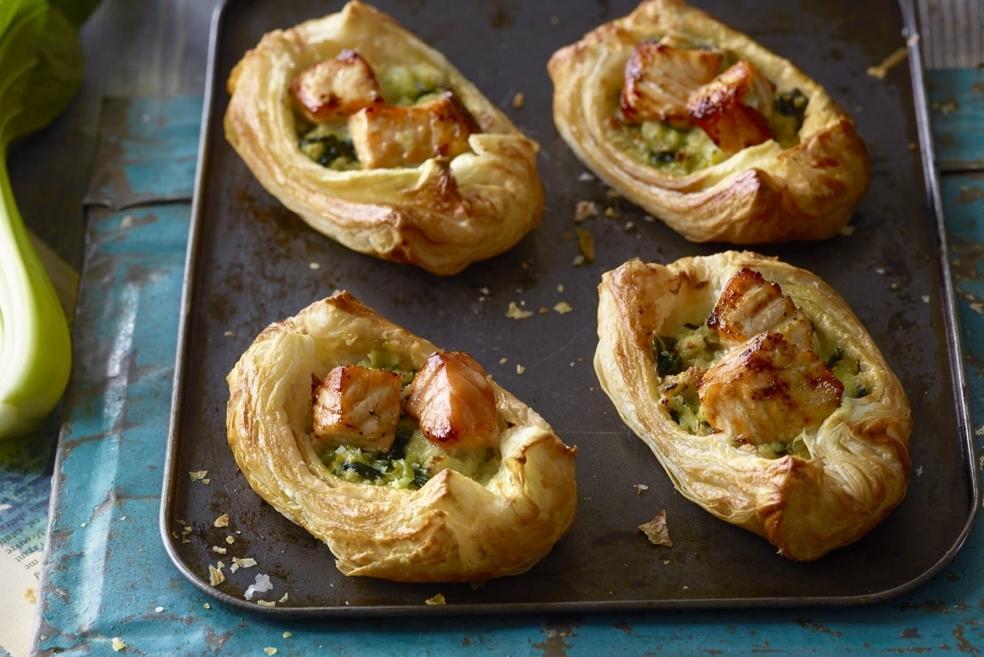 Feuilletés au saumon et chou