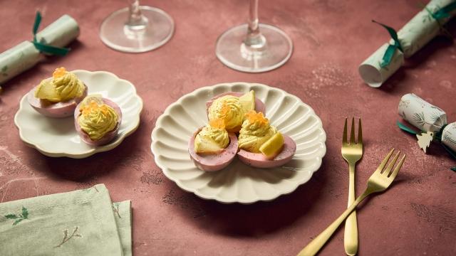 Œufs mimosa à la betterave