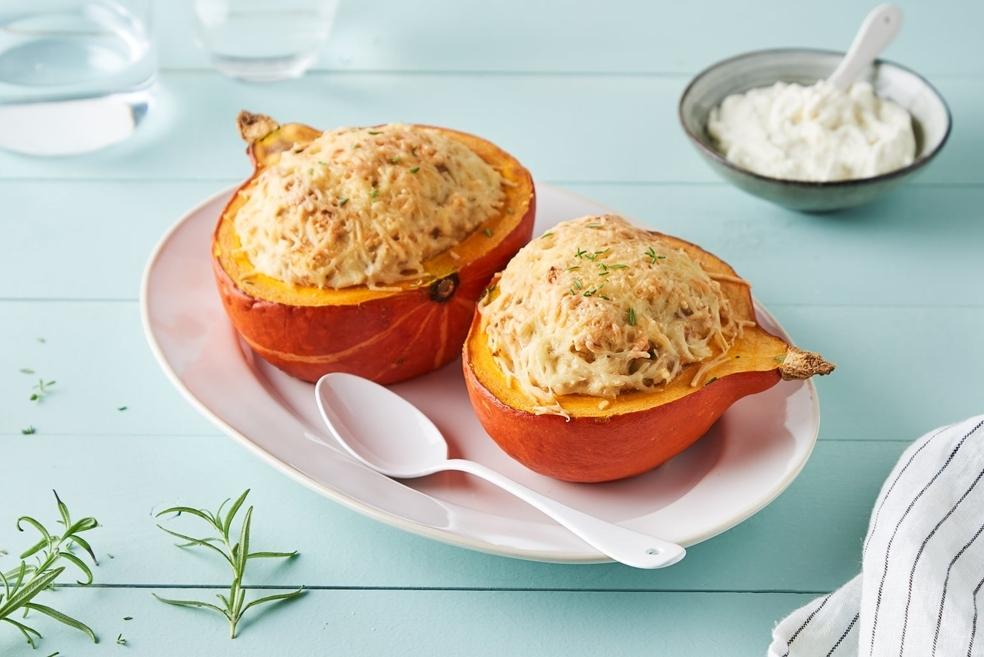 Courge farcie ricotta, citron et amandes grillées