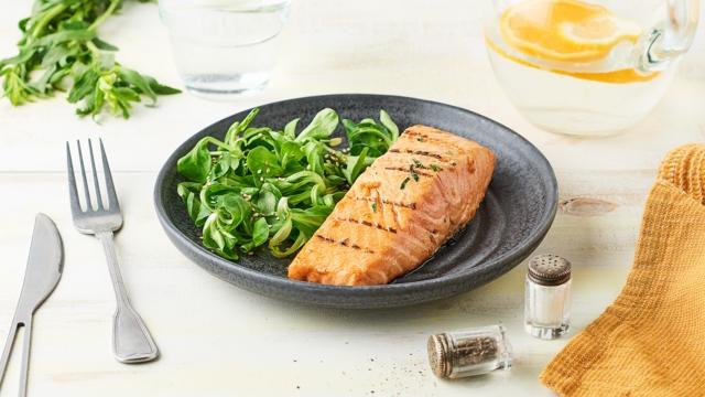 Pavés de saumon grillés à l'estragon au barbecue