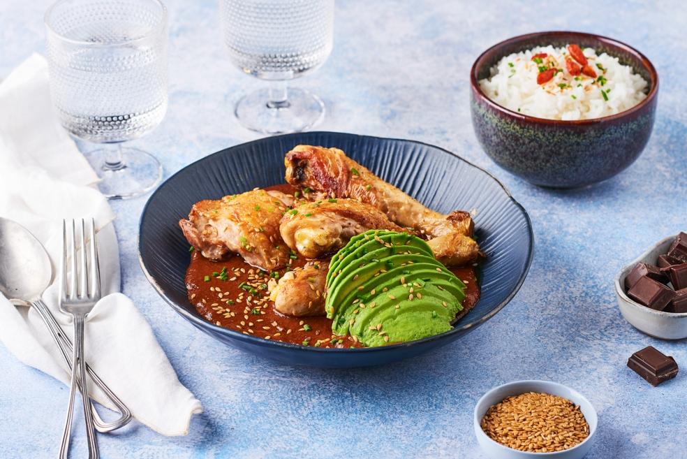 Mole poblano et poulet (sauce mexicaine au chocolat)