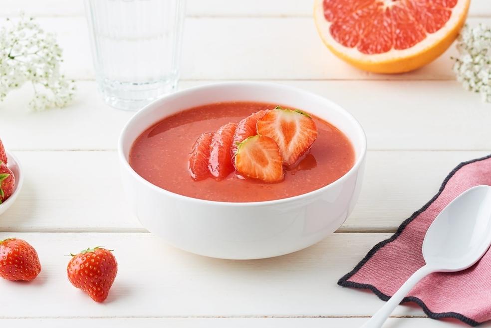 Soupe de fraises et pamplemousse