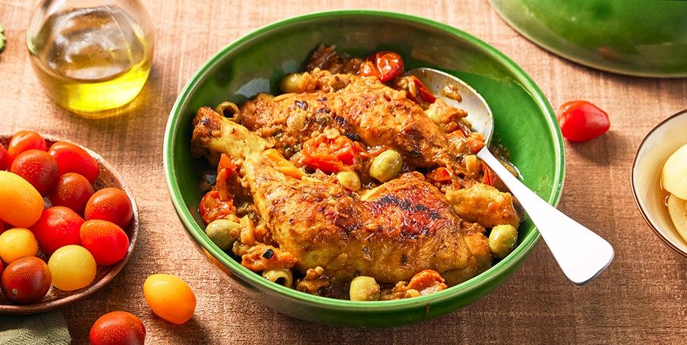 Tajine de poulet aux tomates cerises et au citrons confits