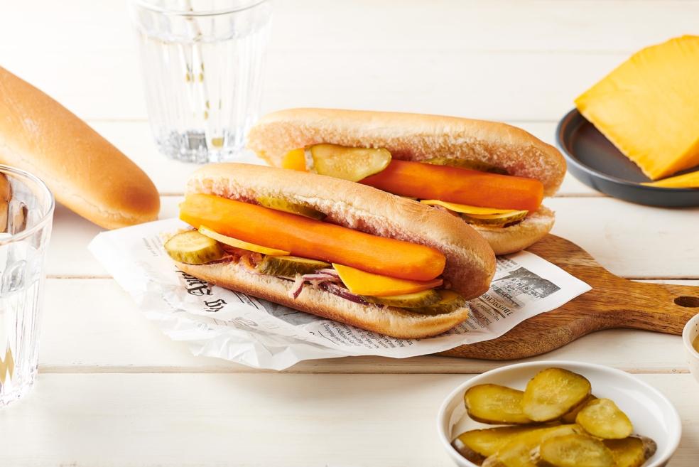 Carrot hot-dog à la mimolette