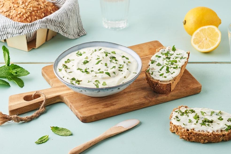 Tartinade de chèvre, citron et menthe