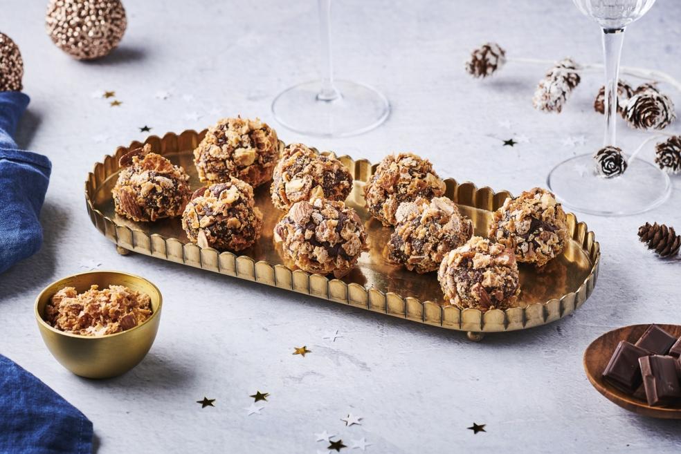 Truffes au chocolat noir et nougatine