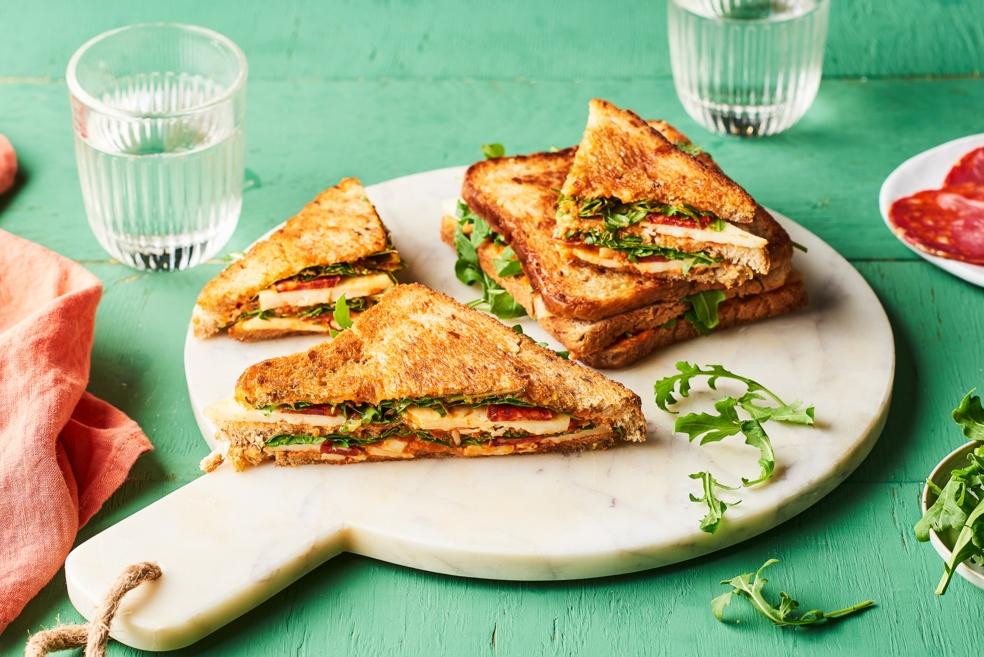 Croques chorizo et tartinade de poivron