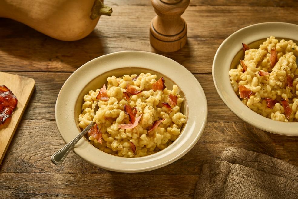 Coquillettes à la crème de courge et au bacon croustillant
