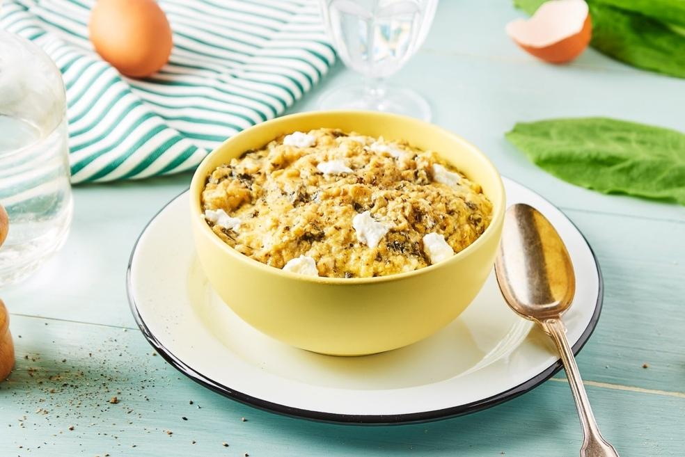 Œufs brouillés au fromage de chèvre et aux épinards