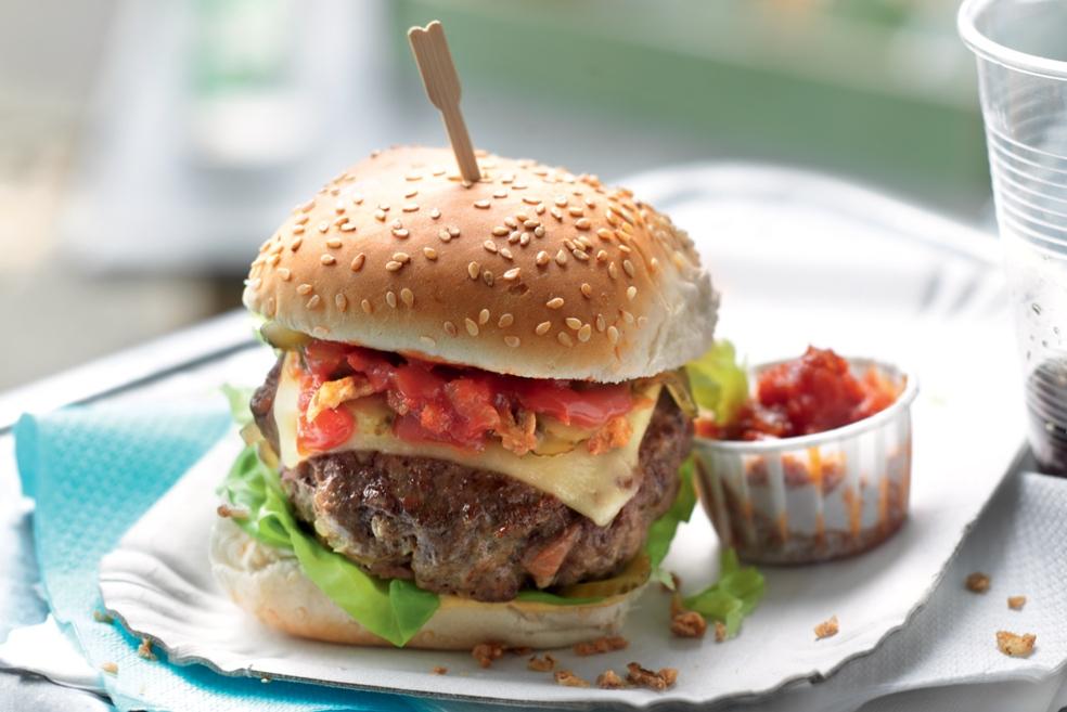 Cheeseburger et ketchup maison