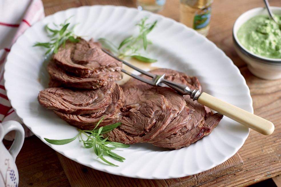 Bœuf à la viennoise, sauce aux herbes