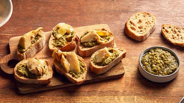 Crostinis artichaut pesto