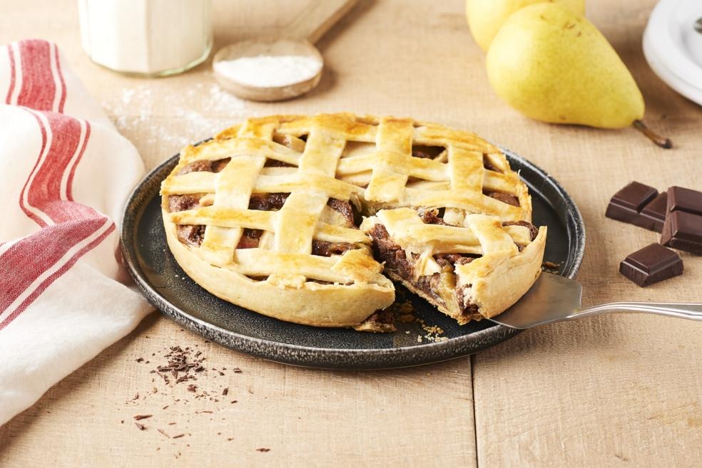 Tourte à la poire, rhubarbe et chocolat