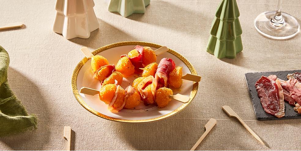 Mini brochettes magret fumé et billes de butternut