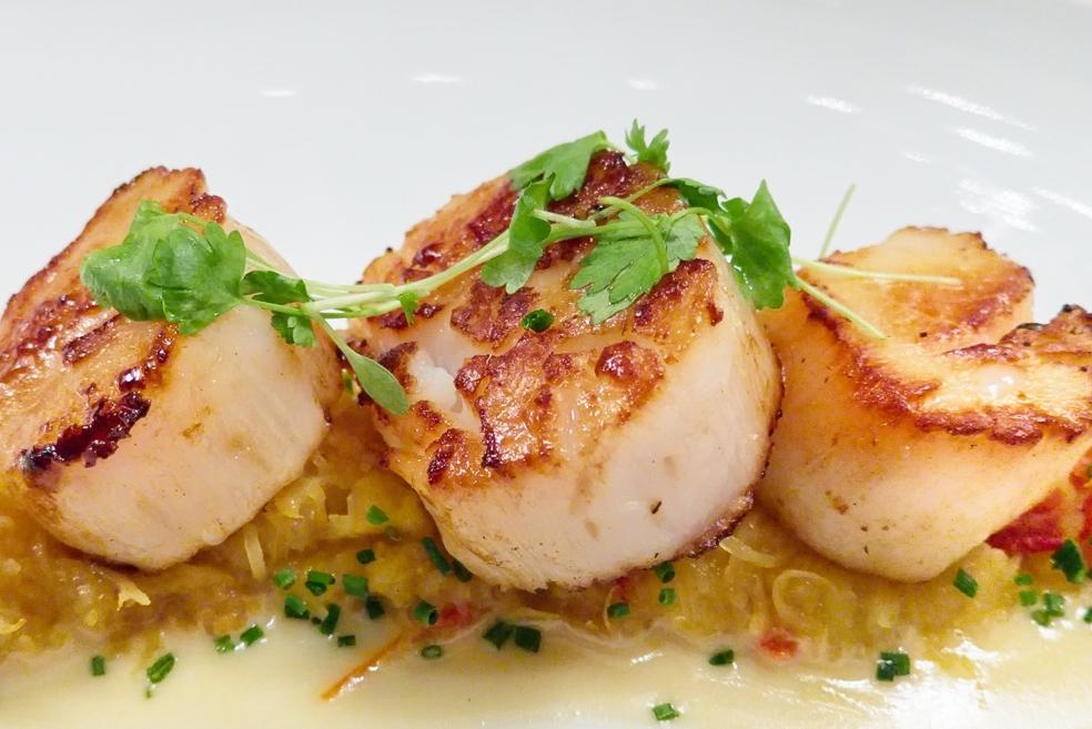 Noix de Saint-Jacques au gingembre