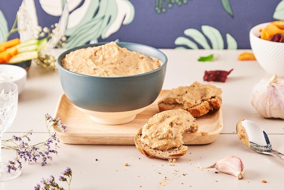 Caviar d’aubergine et chips de légumes