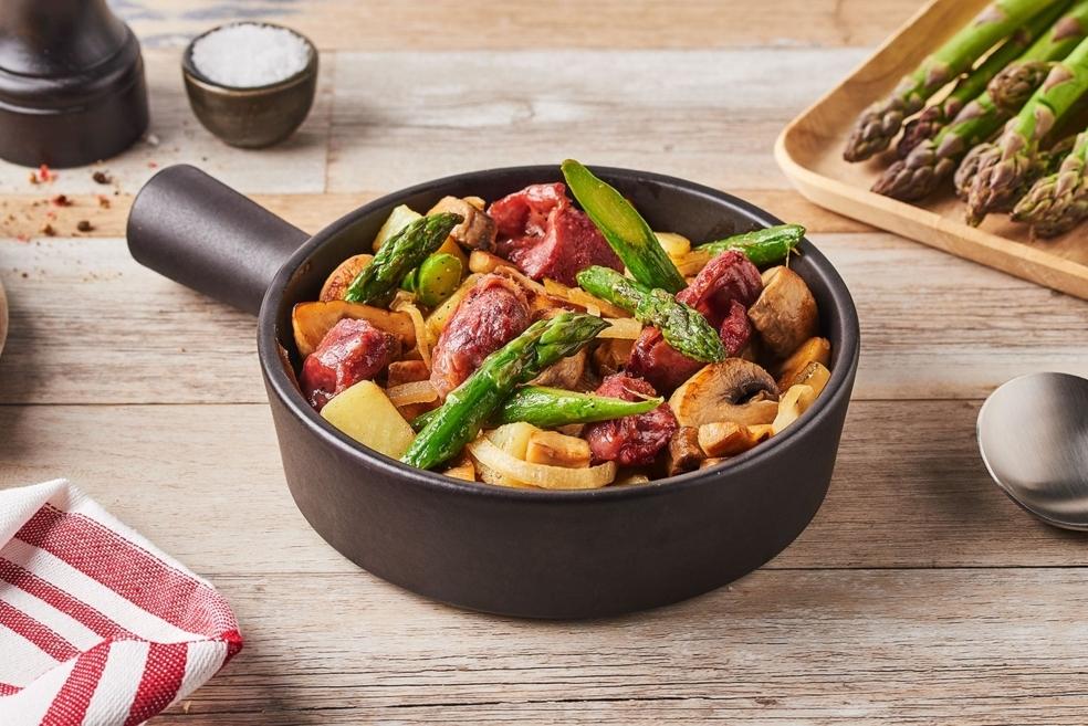 Poêlée de gésiers, asperges, pommes de terre