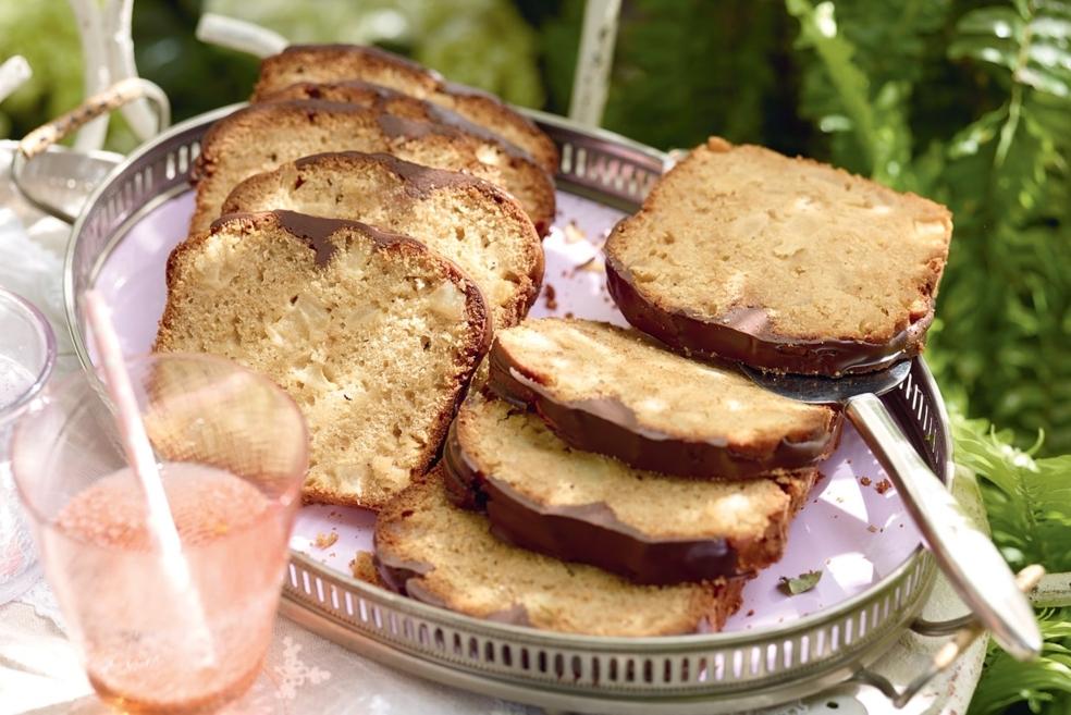 Cake aux poires et noisettes