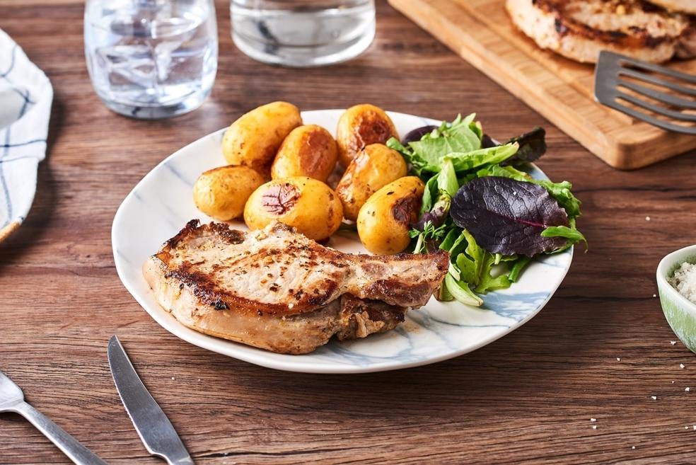 Côtelettes de porc grillées au gingembre