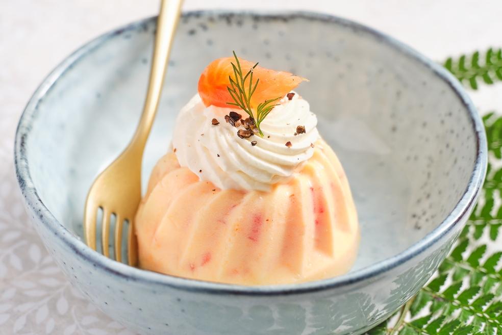 Mini kouglofs aux saumons, chantilly au raifort