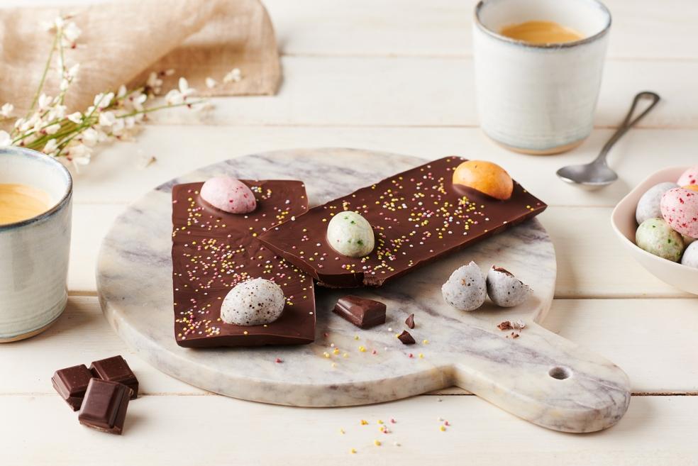 Tablette de Pâques au chocolat noir