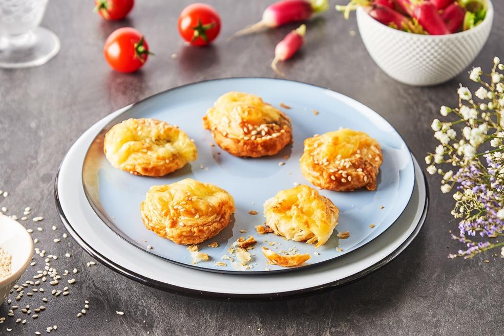 Feuilletés roulés au fromage