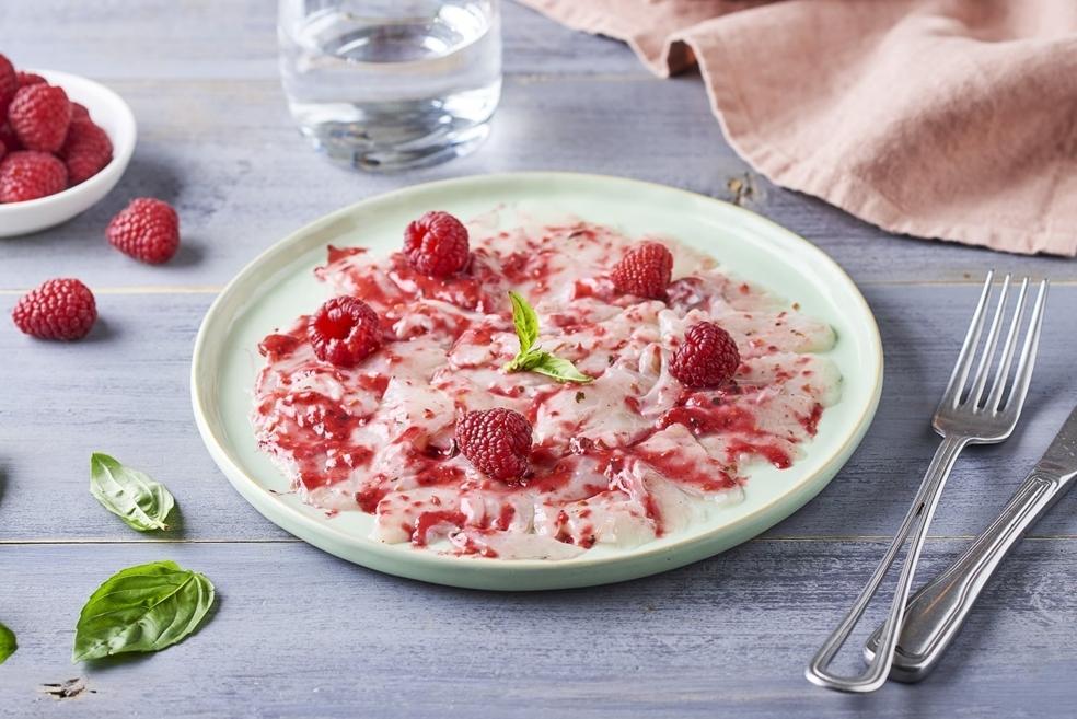 Carpaccio de bar aux framboises