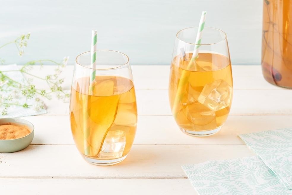 Thé blanc glacé à la poire, cannelle et thym