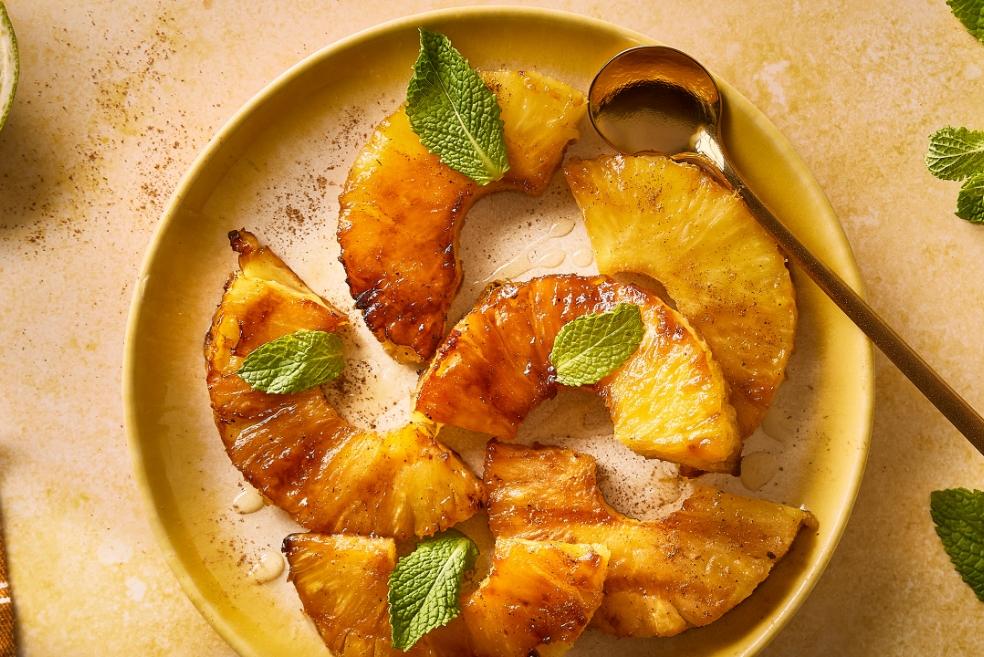 Ananas grillé à la cannelle à la plancha