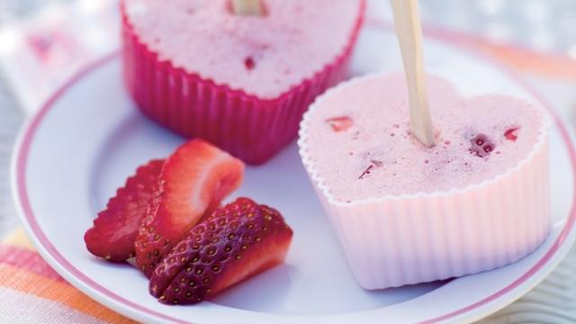Mini entremets glacés à la fraise
