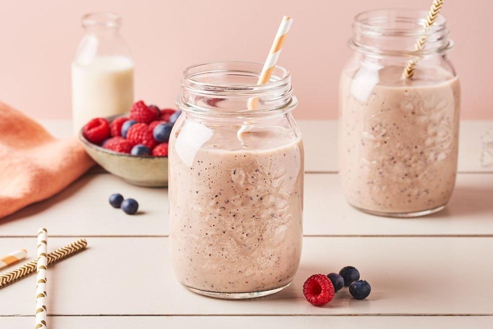 Milkshake myrtille, banane, framboises