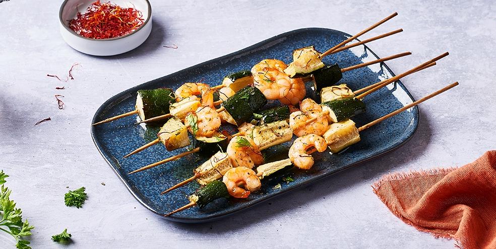 Brochettes de crevettes et courgettes au safran