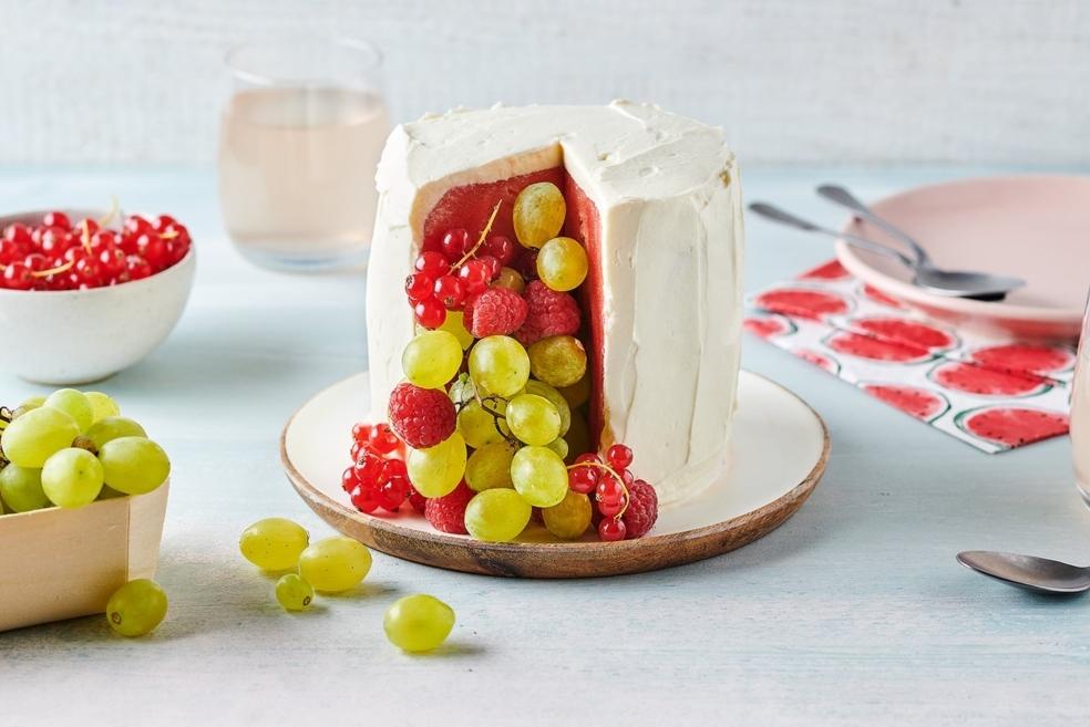 Piñata cake aux fruits