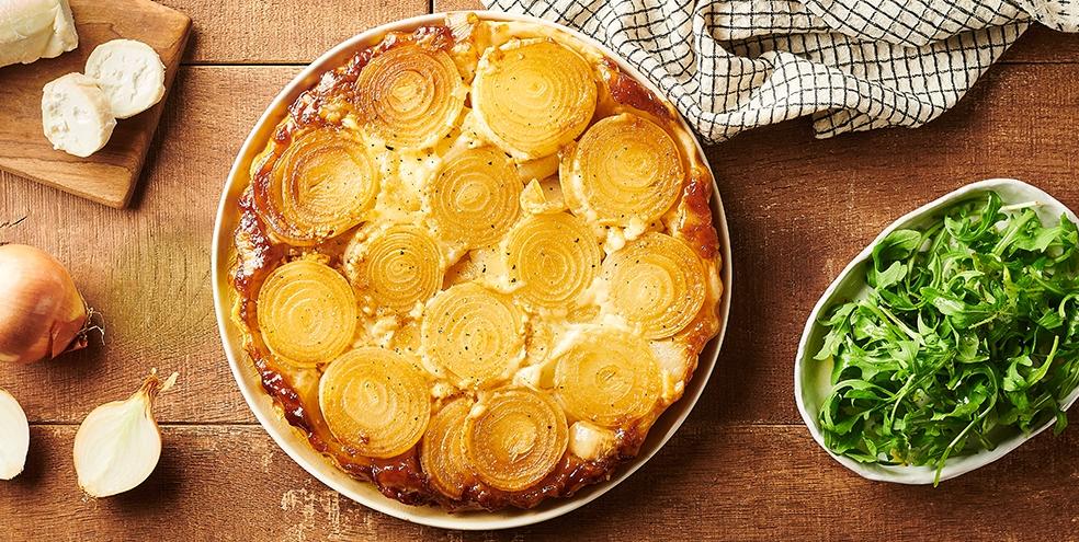 Tarte tatin au chèvre et aux oignons