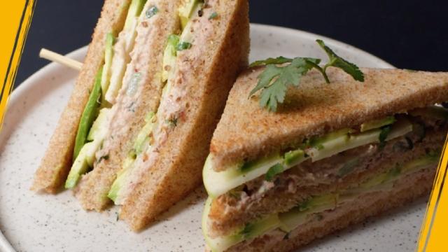 Club sandwich avocat thon mayonnaise