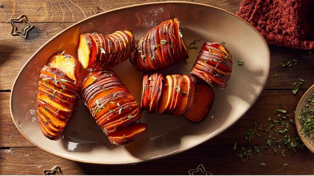 Patates douces Hasselback à l'estragon