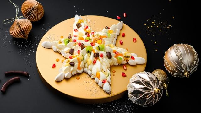 Pavlova aux fruits exotiques