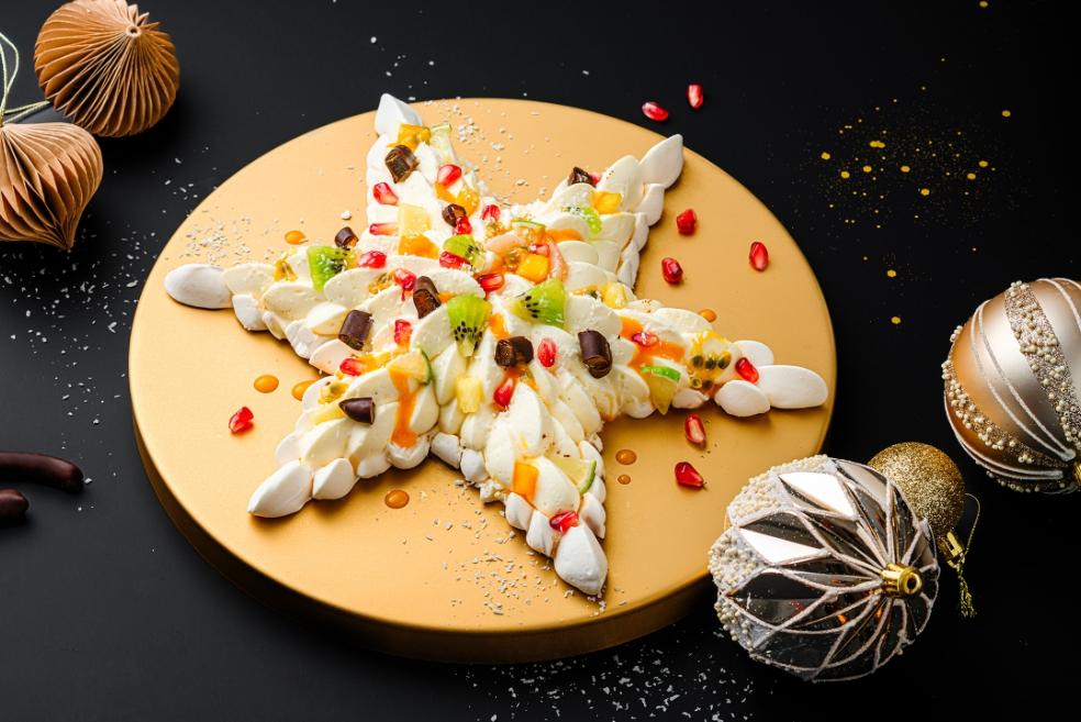 Pavlova aux fruits exotiques