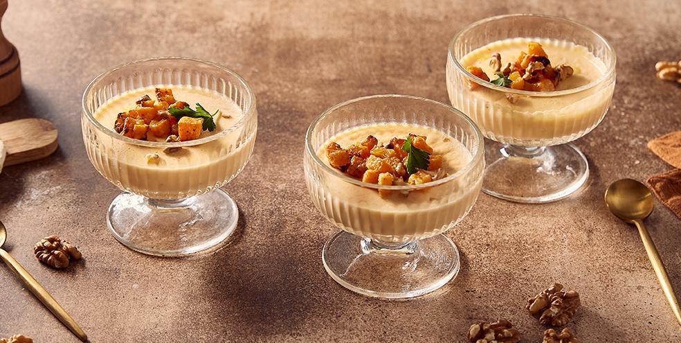 Panna cotta au chèvre et crème de butternut