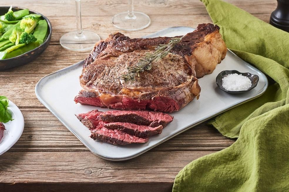 Côte de bœuf rôtie à basse température